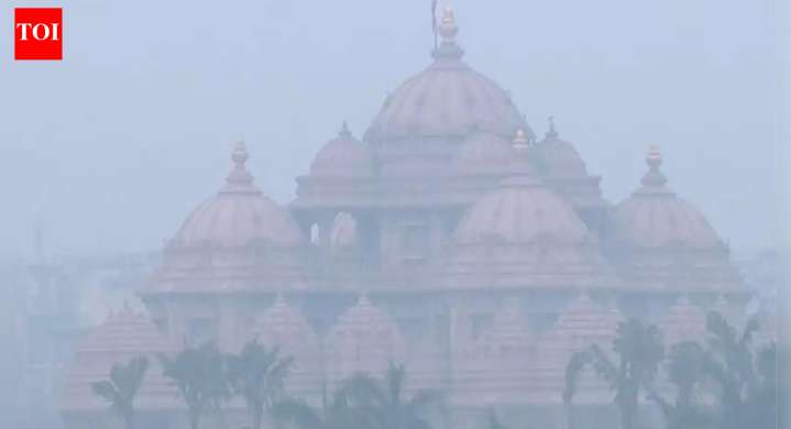 Delhi's Air Quality Plummets to Severe Levels Amidst Choking Smog