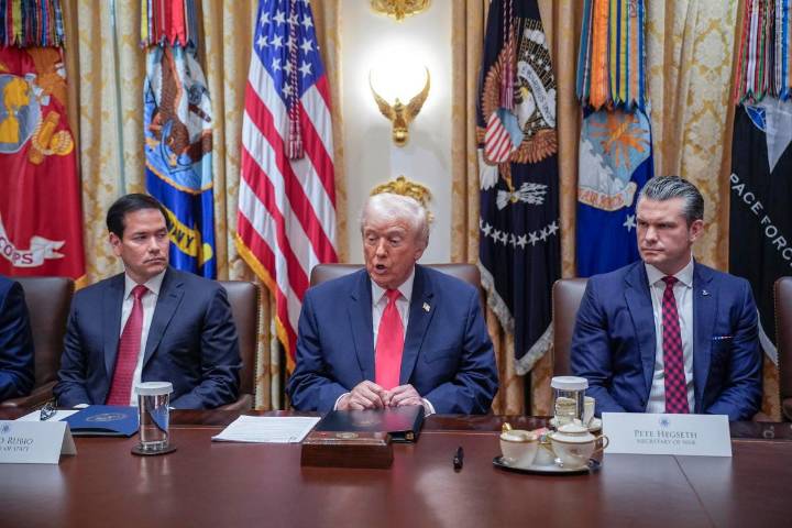 Trump amenaza con atacar a cualquier país que produzca y trafique droga hacia EEUU