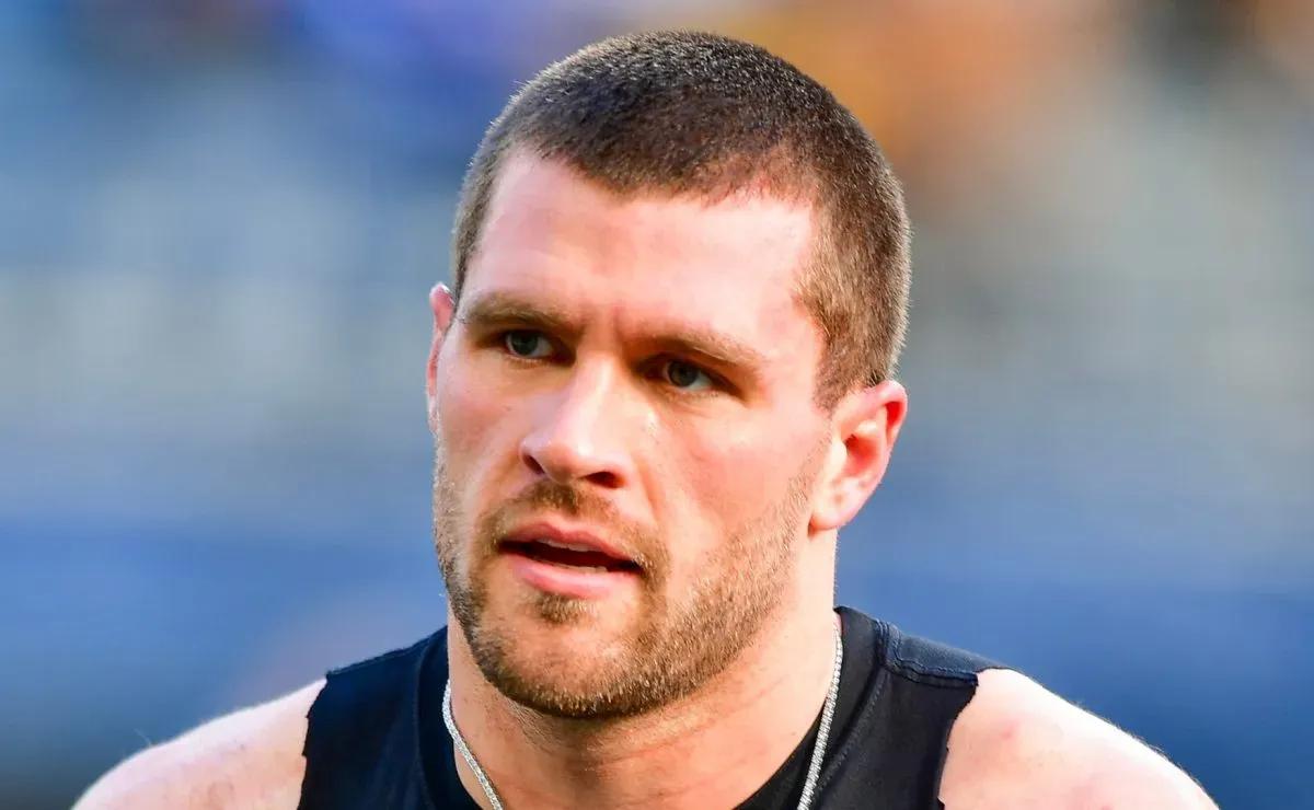 TJ Watt has reportedly been hospitalized due to a medical issue during treatment at Steelers’ facility