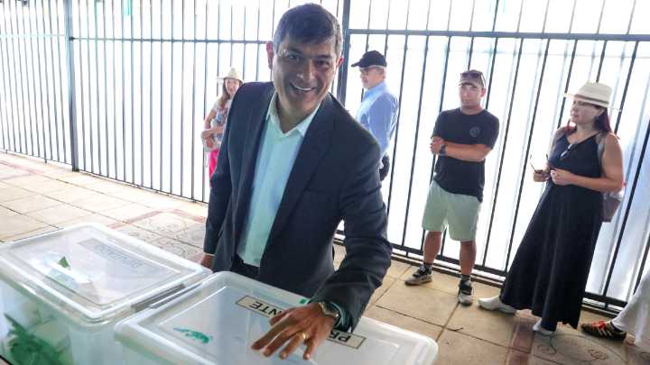 Tironi: Centro político chileno se reencuentra en Parisi y el PDG