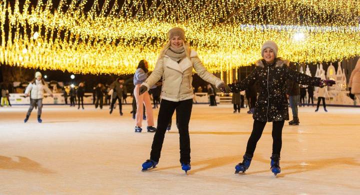 El Festival Brilla cuenta con la pista de hielo real y más grande de toda Colombia: ¿vale el ingreso?