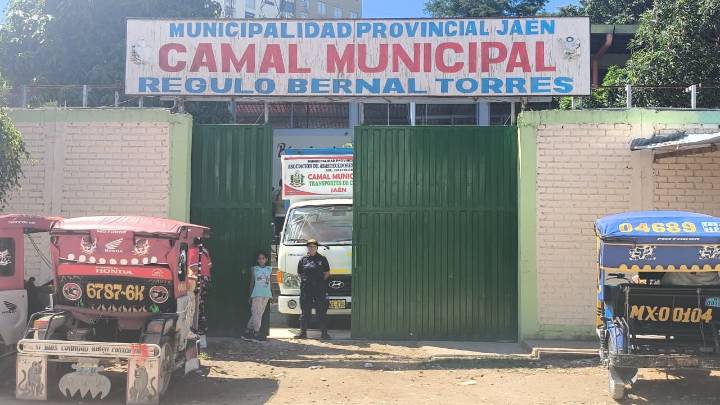 Jaén: Camal municipal reabrió sus actividades este lunes 01 de diciembre tras levantarse las observaciones realizadas por SENASA, aunque aún no cuenta con la autorización oficial.