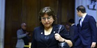 El ‘detrás’ de la inhabilitación de Delia Espinoza: votos claves y críticas al tiempo dado por el presidente del Congreso
