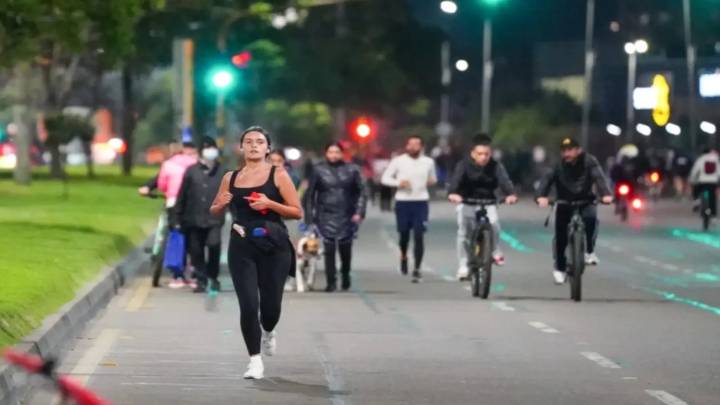 Prepárese esta noche para la Ciclovía Nocturna en Bogotá: estas son las rutas y recomendaciones