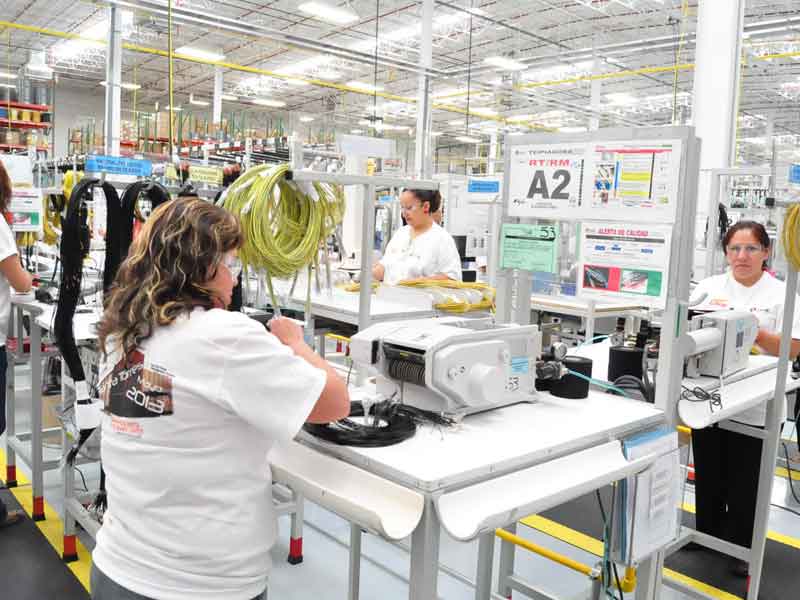 Cae empleo formal en noviembre; reporta IMSS 894 plazas menos