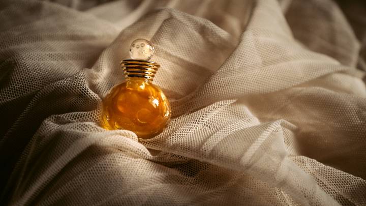 The Hidden Hormone Disruptors Lurking In Perfumes, Diffusers And “Wellness” Trends