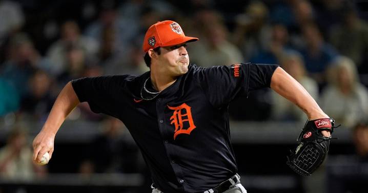 Rockies select right-hander RJ Petit from Tigers in Rule 5 draft at winter meetings