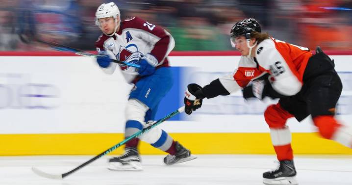 Nichushkin, MacKinnon help Avalanche increase NHL