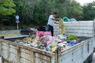 Preparan playas de Huatulco para vacaciones decembrinas