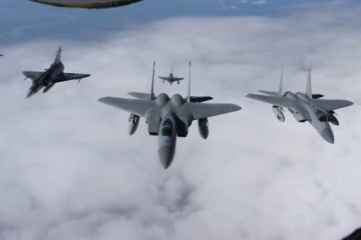 Saab defiende la transparencia y el esquema financiero de la compra de aviones Gripen