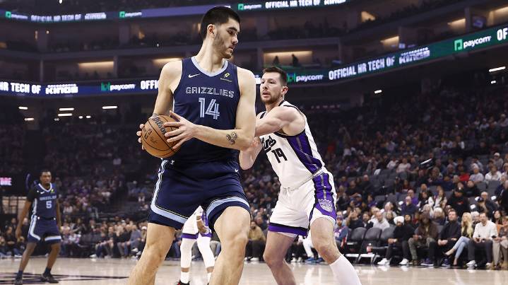 Grizzlies’ Zach Edey out at least four weeks with ankle injury