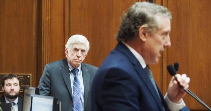 Indiana House GOP soundly defeats Democrat edits to redistricting bill