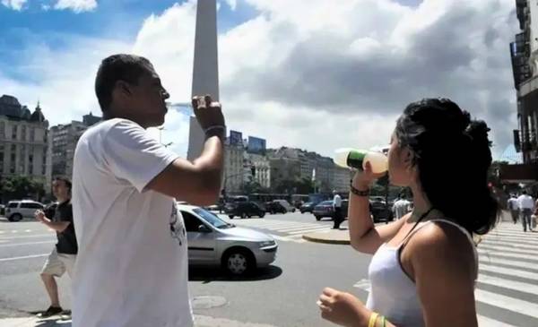 Anticipan una nueva ola de calor en Buenos Aires, ¿cuándo empezará el fenómeno climático?
