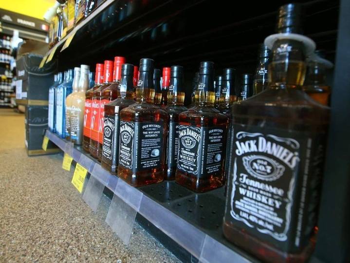 USA trade-war booze returns to Manitoba shelves