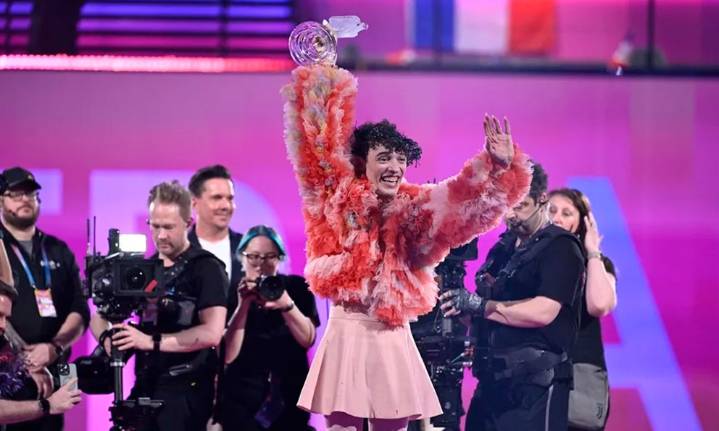 Nemo renuncia a su premio de Eurovisión en protesta por Israel
