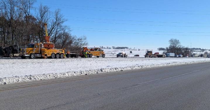 Part of I-39 northbound closed to traffic for accident