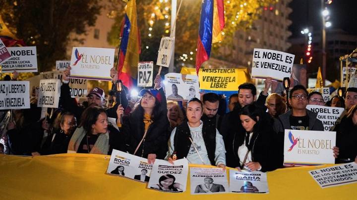 Venezolanos en España marchan en apoyo a María Corina Machado a días del Nobel de la Paz