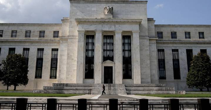 Trump ‘quiere ver el mundo arder’: Exige a la Fed recortes de tasas más agresivos