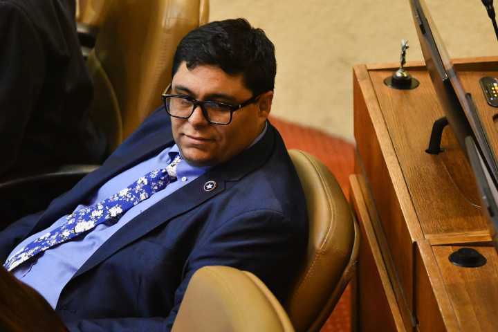 “Su lugar es en la cárcel”: Gobierno rechaza dichos de diputado Meza para conmutar pena a reos terminales, incluidos abusadores de menores