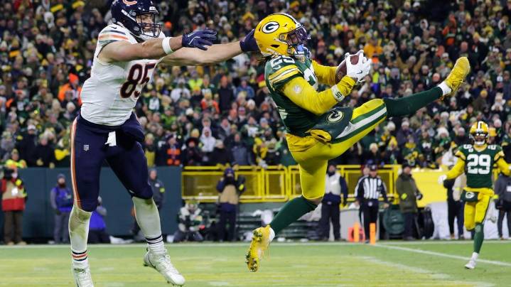 Keisean Nixon has game-sealing INT and Packers overtake Bears for NFC North lead with 28