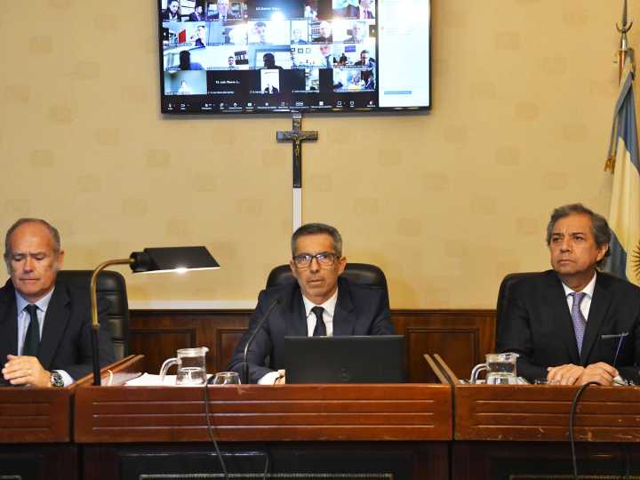 Juicio por el caso Cuadernos: el Tribunal evalúa hacer tres audiencias semanales y pasar a presencialidad