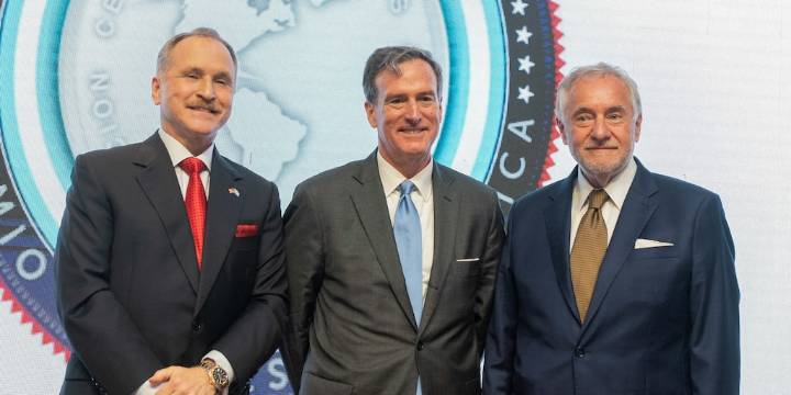 El Centro de Estudios Americanos celebró sus 35 años y el embajador Peter Lamelas destacó el “momento único” de las relaciones entre Argentina y Estados Unidos