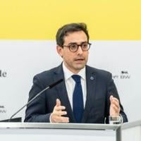 EU moves to break dependence on China for rare earths