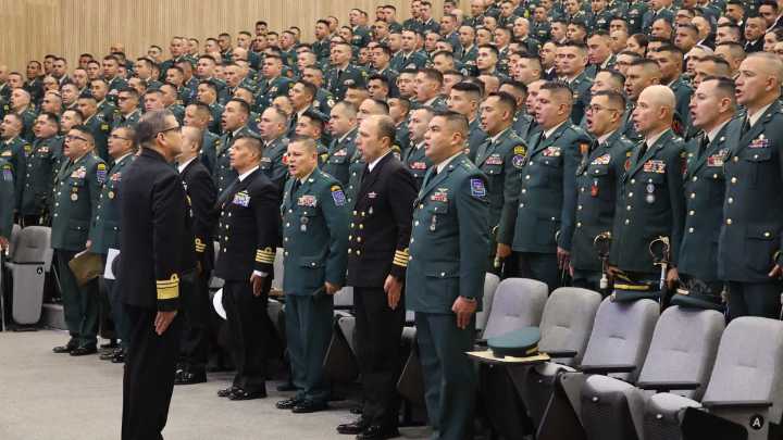 Oficiales inician formación estratégica en la Escuela Superior de Guerra