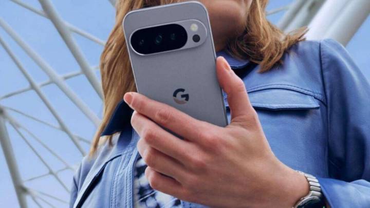 Google planta cara a Apple y Samsung: su móvil premium con Gemini arrasará en ventas estas Navidades (y por mucho menos)