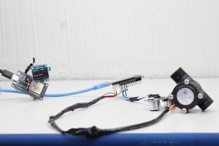 Diseñan en la UAEH medidor inteligente para mejorar consumo en los hogares y trabajo