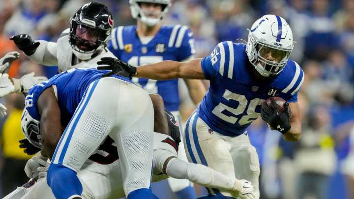 Colts look to break losing streak in Jacksonville