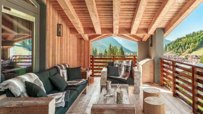A $12.8 Million Mountain Lodge Lists in the Dolomites