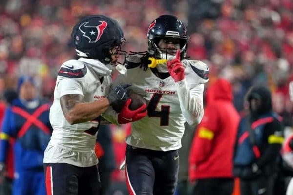 Texans hunde esperanzas de Chiefs por Playoffs