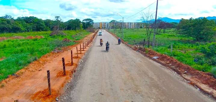 Familias de Torres de San Marcos en Yopal estrenan vía