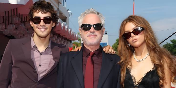 Alfonso Cuarón reacciona a polémica presentación de sus hijos Bu y Olmo como teloneros de Dua Lipa