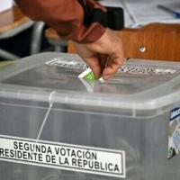 Chile far right eyes comeback as presidential vote opens