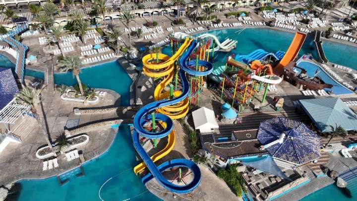 Una menor de cuatro años es trasladada muy grave tras ahogarse en Lago Taurito