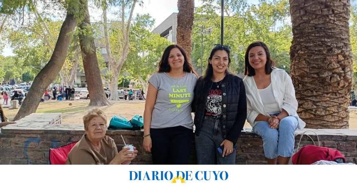 Cecilia y la esperanza de que su hija se convierta en la primera dela familia en asistir a un Instituto Preuniversitario
