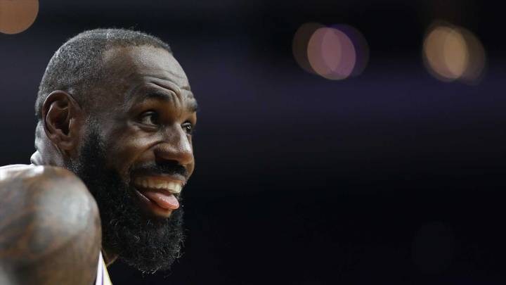 Call Deandre Ayton Martin Scorsese because he thought Lakers’ LeBron James was cinema vs. 76ers