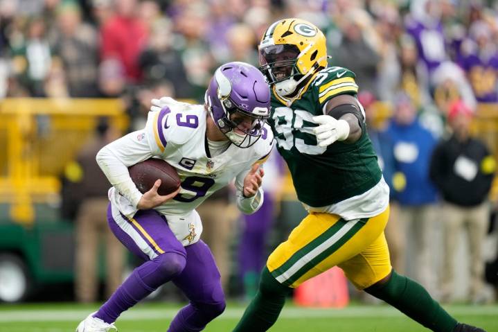 J.J. McCarthy is still learning how to stay on the field for the Vikings