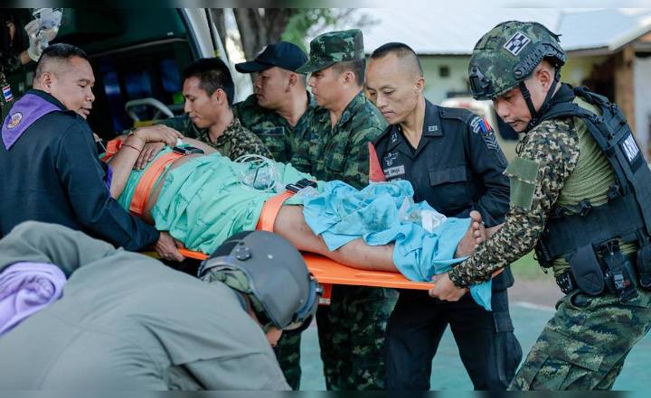 Tailandia lanza ataques aéreos contra Camboya tras denunciar la muerte de un soldado en la frontera