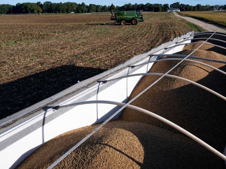 Trump’s $12bn aid package: Are tariffs bleeding US farmers?