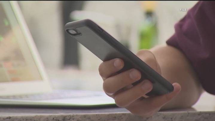 Cobb County Schools passes policy for banning cell phones in compliance with new state law