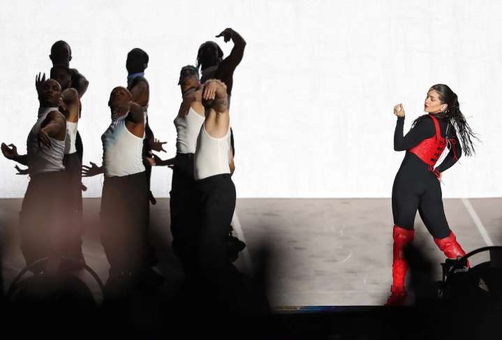 Rosalía confirma su regreso a México con la gira de “Lux” en 2026