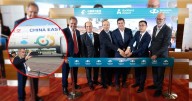 China inaugura el vuelo comercial más largo del mundo entre Shanghái y Buenos Aires, una nueva ruta de 20 mil kilómetros y una reducción de cinco horas en el tiempo total de viaje