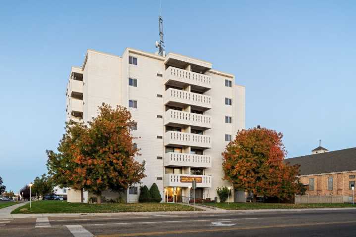 Business and community effort lifts Nampa elevator project to reach Golden goal