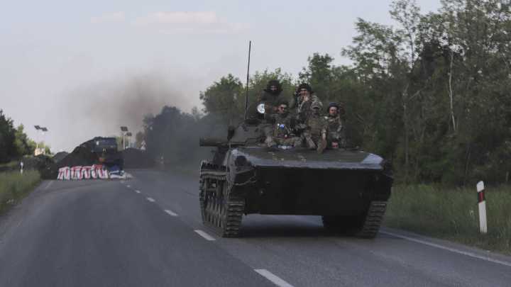 Jefe de las Fuerzas Armadas de Rusia afirma que Moscú tomó el control de dos ciudades en Donetsk y Járkov, importantes regiones de Ucrania