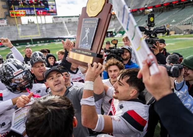 Windsor falls to Pomona after last-second field goal in 3A football finals