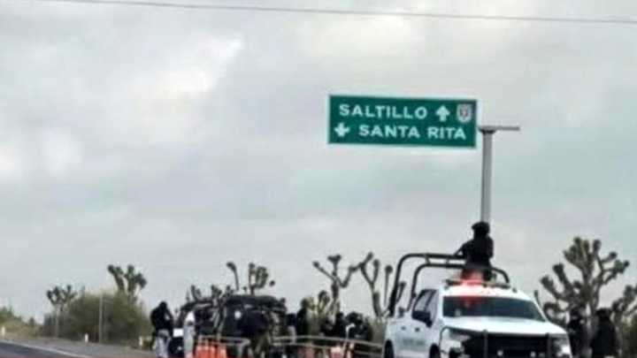 Hallan Dos Cuerpos Mutilados en la Carretera Saltillo
