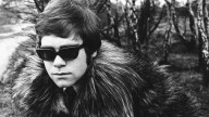 Read Elton John Excerpt From Derek Shulman's 'Giant Steps' Memoir